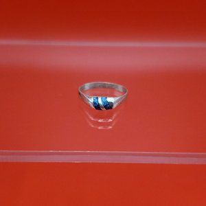 Size 2 925 Sterling Silver Turquoise Chip Inlay Tarnished Petite Ring
